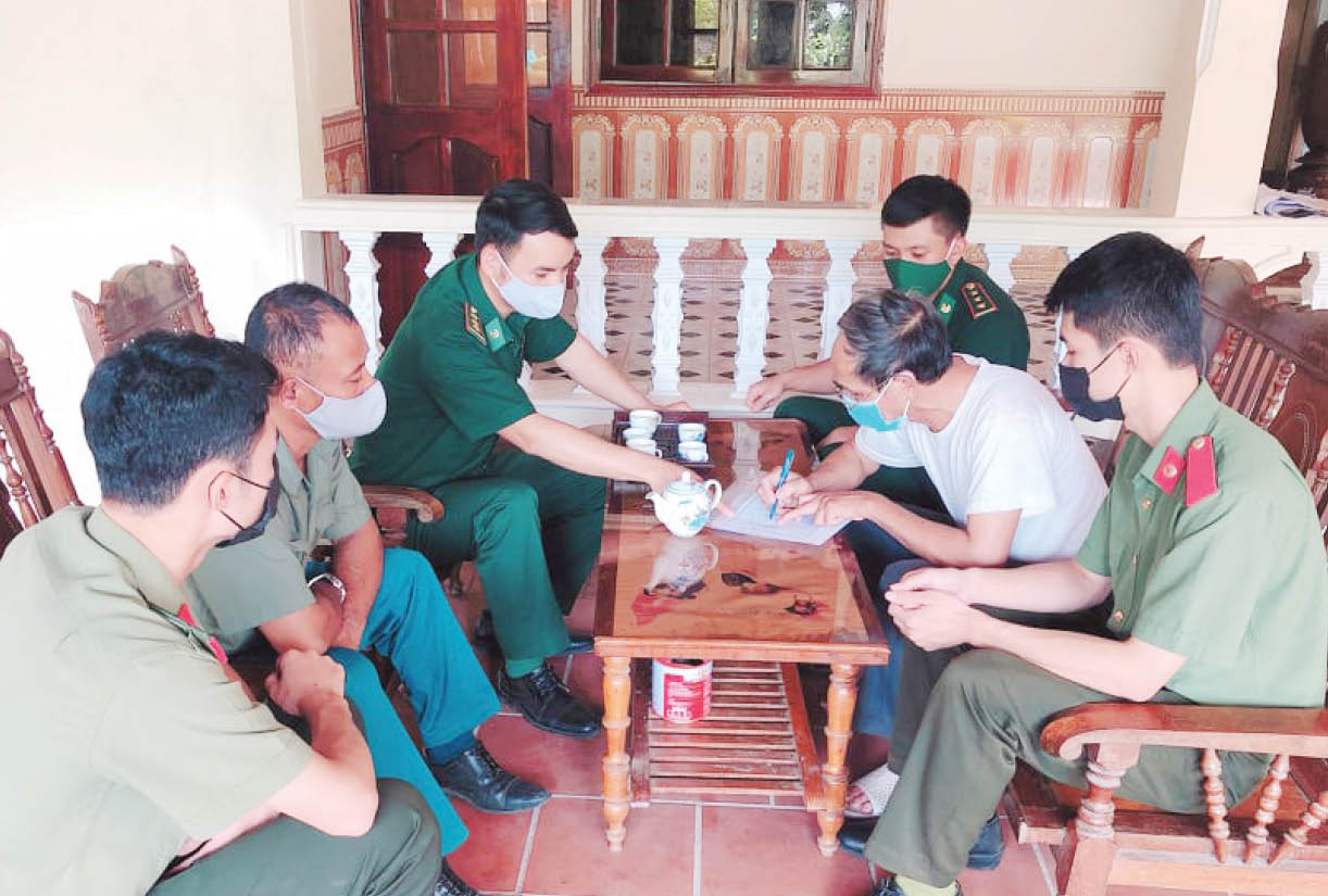 Để người dân “thấm”