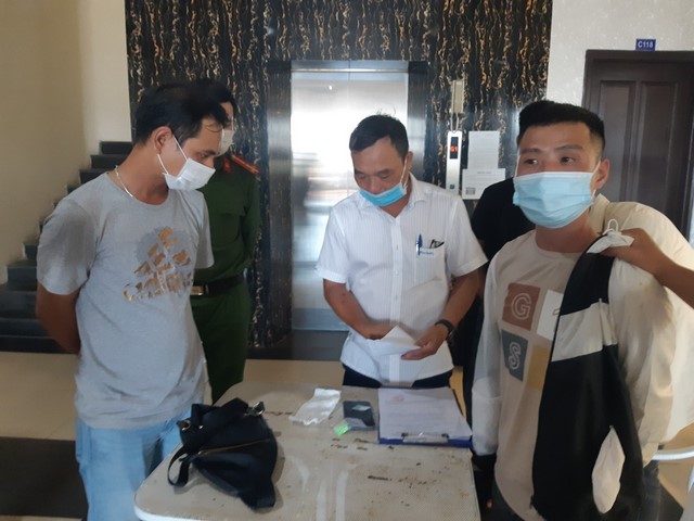 Bắt đối tượng tượng tàng trữ trái phép ma túy