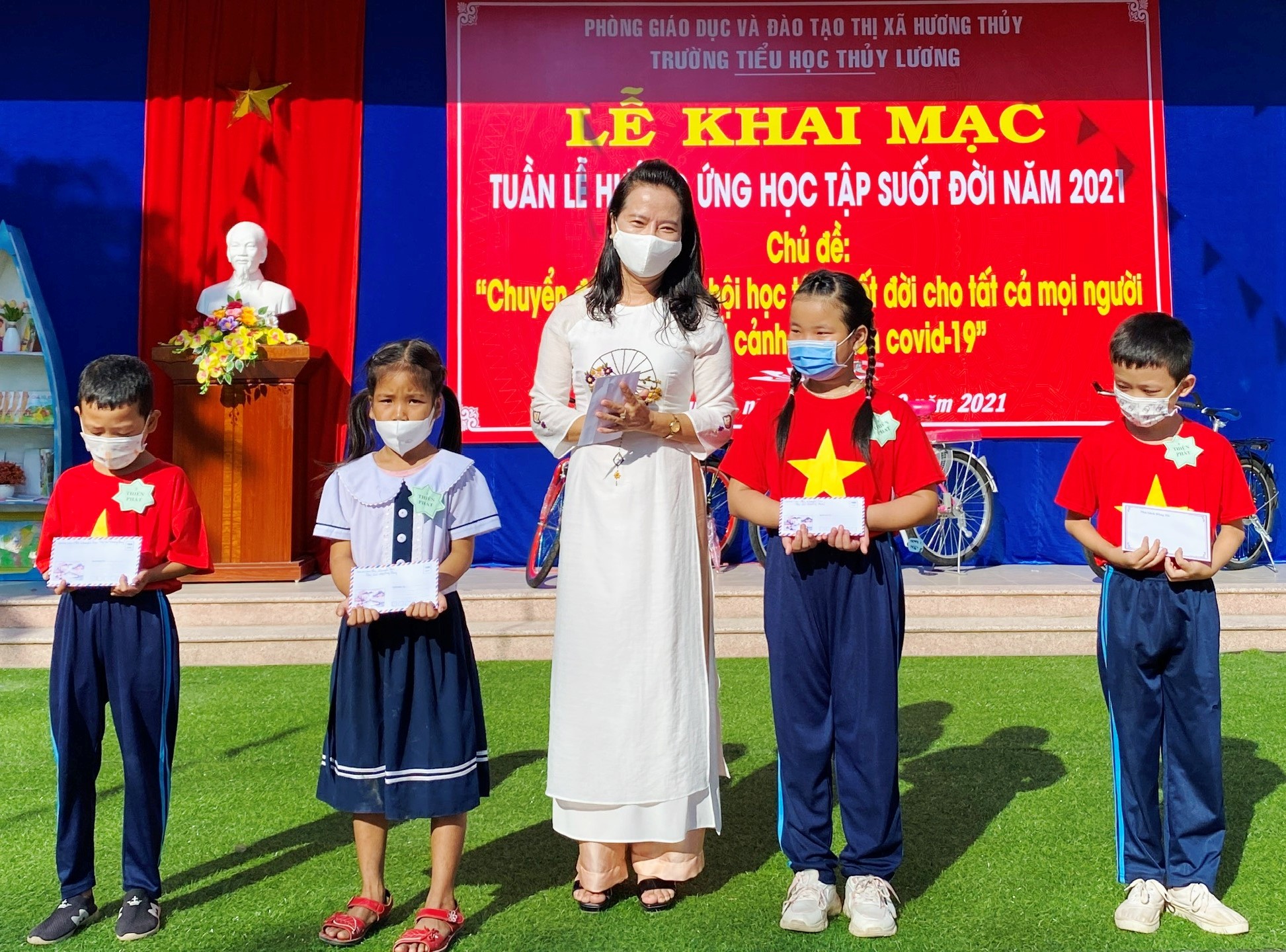 Đẩy mạnh ứng dụng công nghệ số trong dạy và học