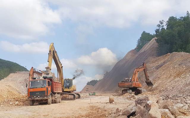 Các dự án giao thông khó đảm bảo tiến độ