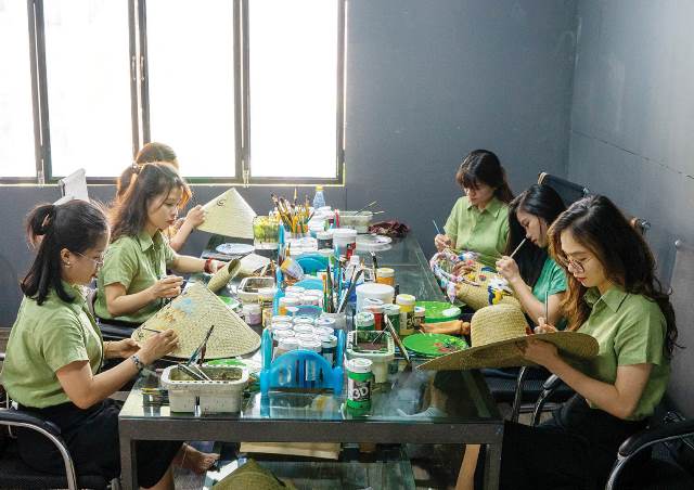 Businesses seek ways to survive amid the pandemic