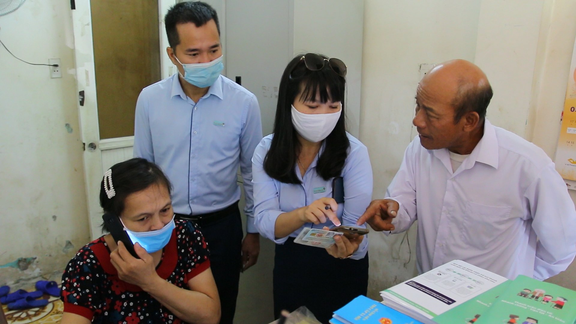 Phối hợp 3 bên chi trả chính sách trợ giúp xã hội bằng phương thức điện tử