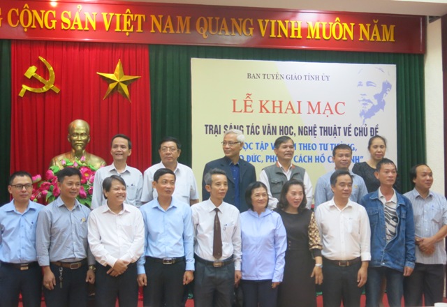 15 văn nghệ sĩ tham gia trại sáng tác “Học tập và làm theo tư tưởng, đạo đức, phong cách Hồ Chí Minh”