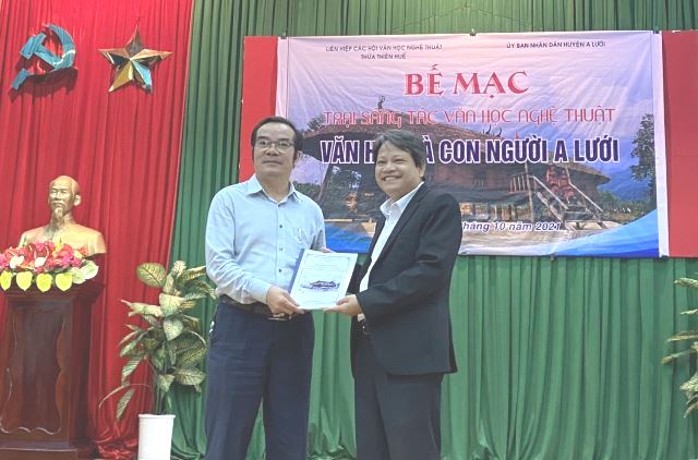 Sáng tác 57 tác phẩm mới về văn hóa và con người A Lưới