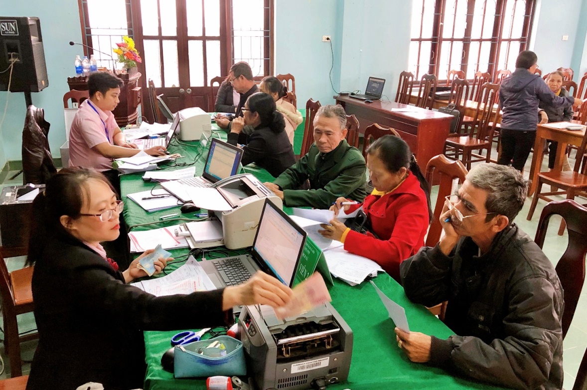 Thí điểm phần mềm điện thoại giúp xác định tình trạng hộ nghèo và cận nghèo