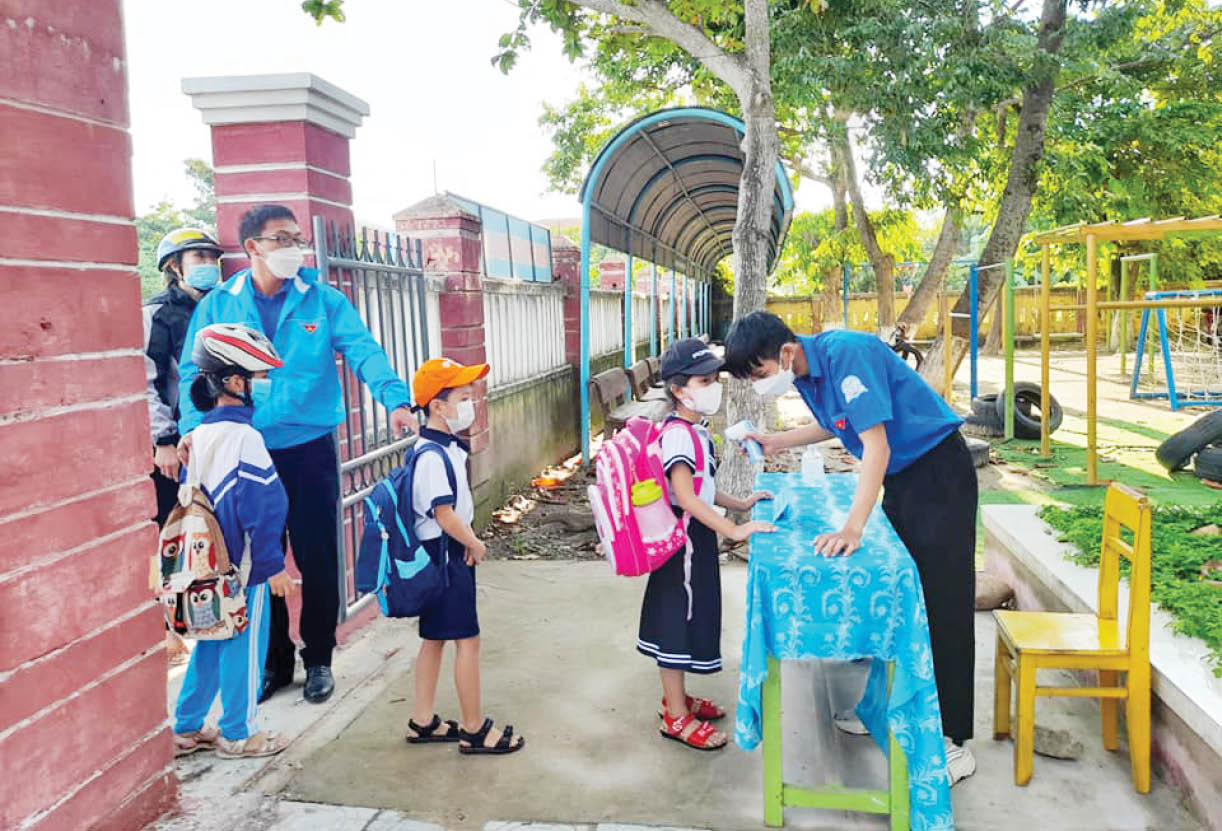 Sẽ có phương án hỗ trợ học sinh đang “mắc kẹt” ở các tỉnh