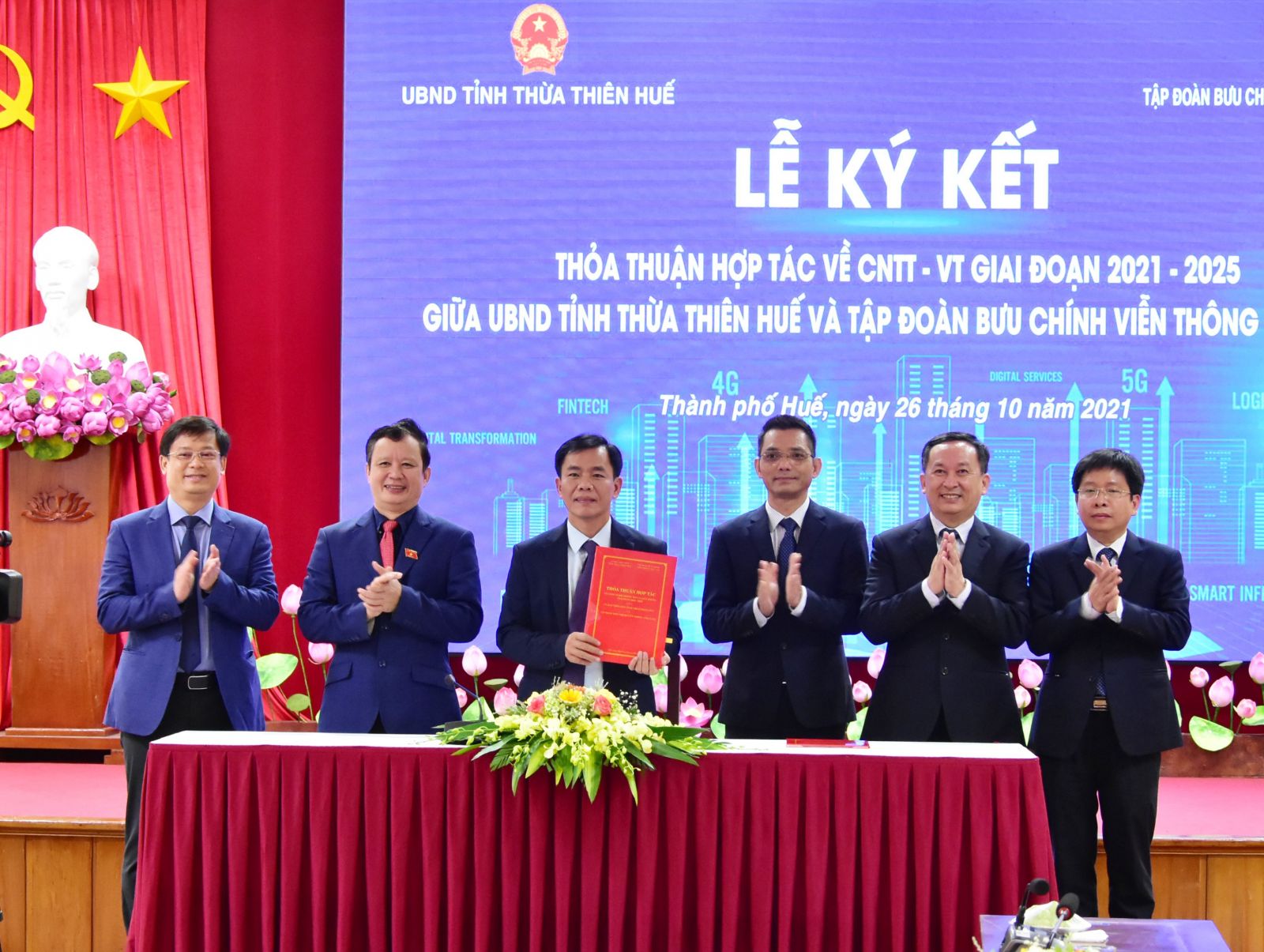 Signing cooperation agreement on information technology - telecommunications