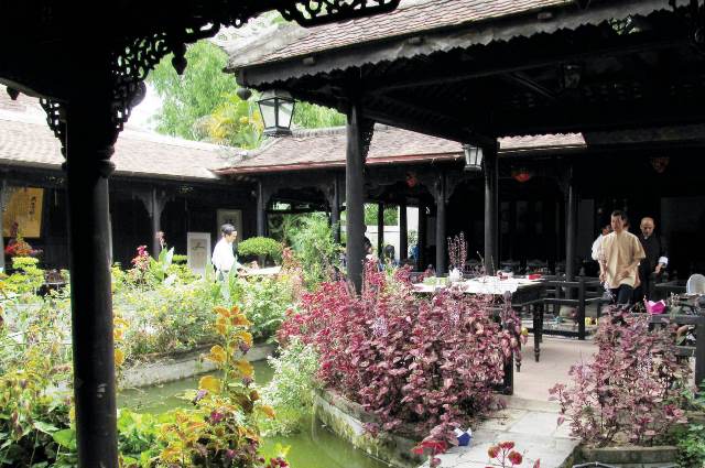 Nha ruong - living heritage and its conservation