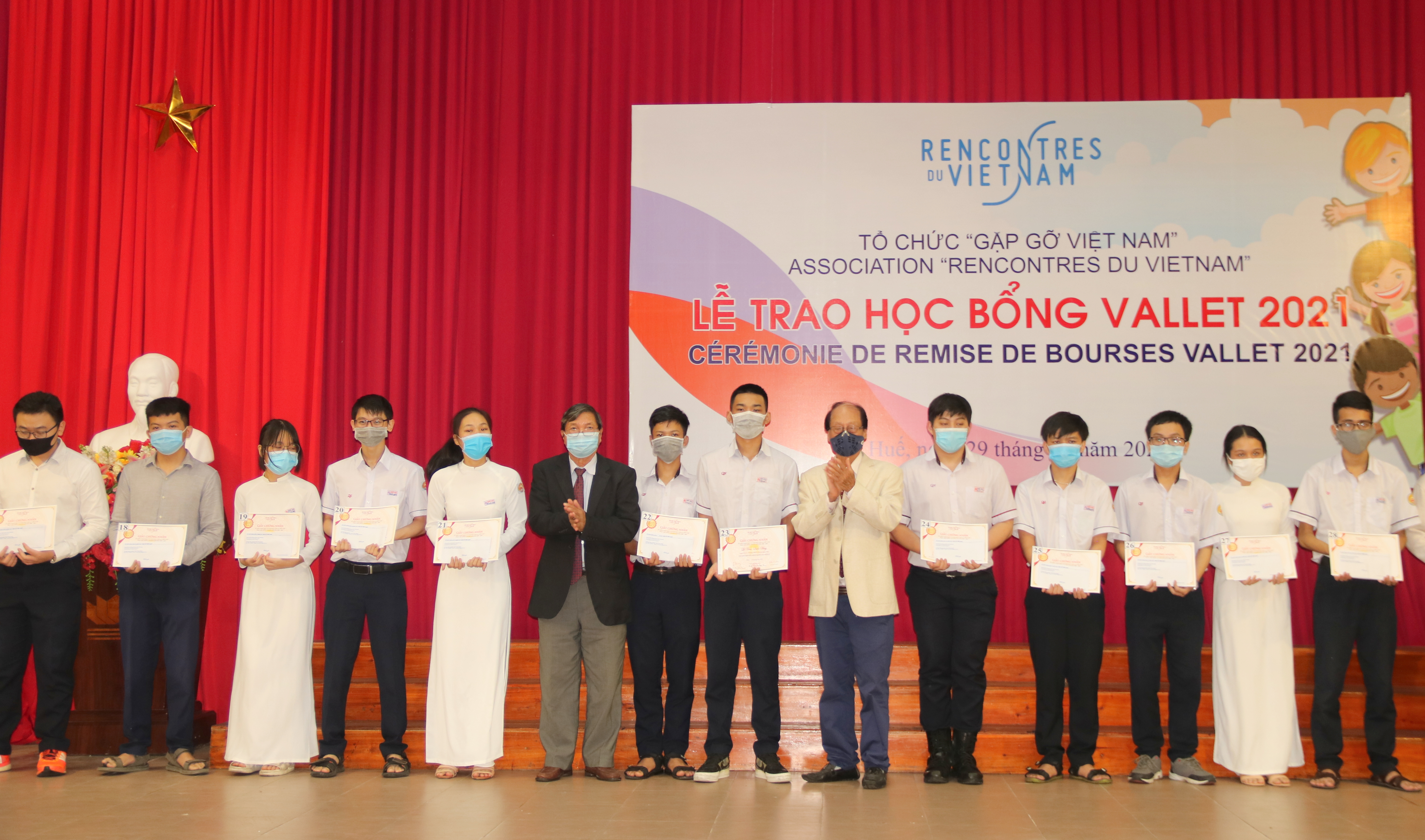 229 học sinh, sinh viên được nhận học bổng Vallet