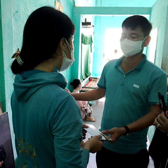 Chia sẻ, động viên gia đình các nạn nhân bị tai nạn lao động