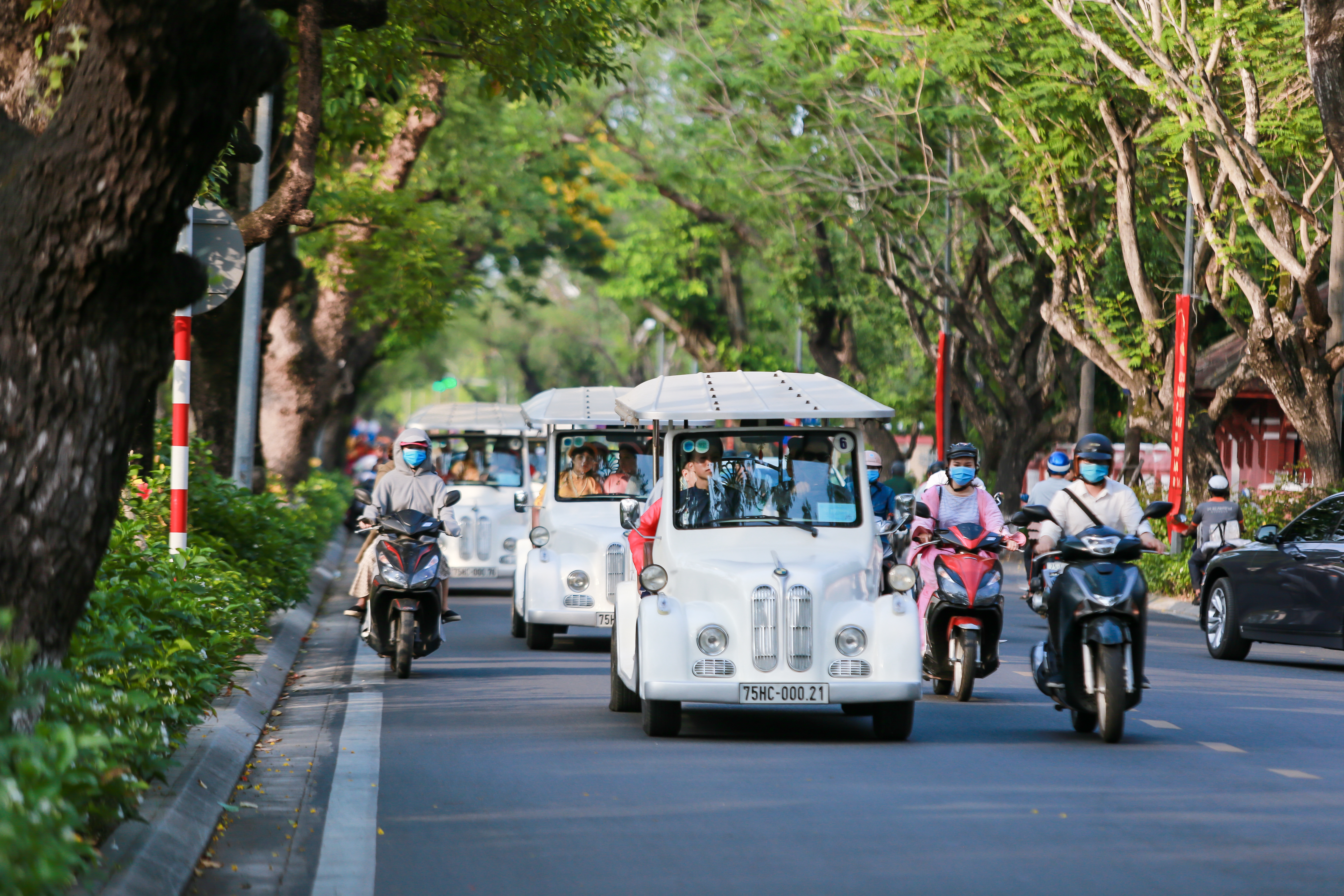 Tổ chức 2 tour du lịch trong khuôn khổ Liên hoan phim Việt Nam lần thứ XXII