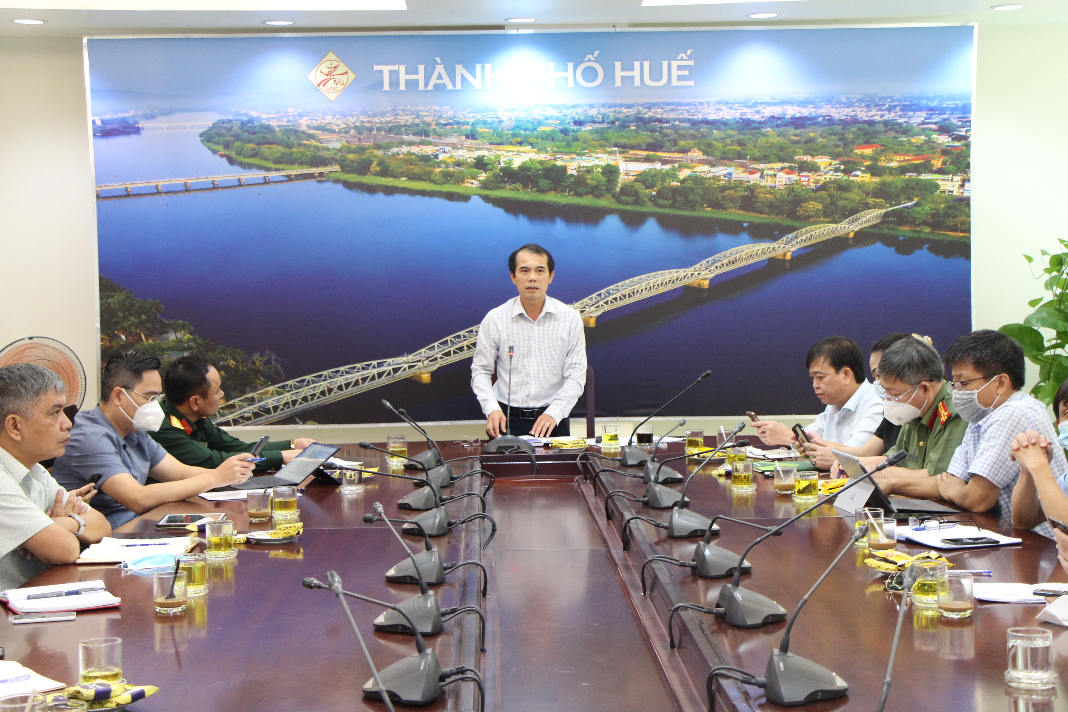 Đảm bảo nhu yếu phẩm cho bà con vùng phong tỏa