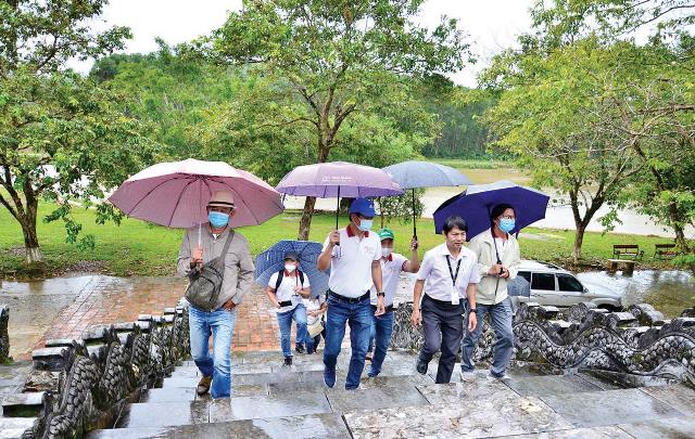 “Phá băng” tâm lý  an toàn khi đón khách trở lại