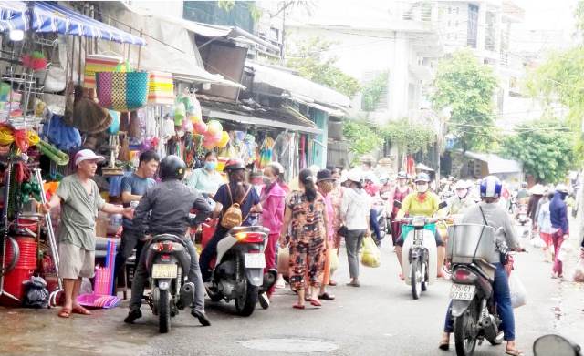 Giải pháp giải tỏa chợ tự phát