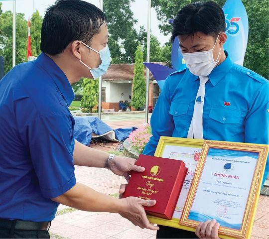 Chàng trai trẻ tâm huyết với phong trào thanh niên