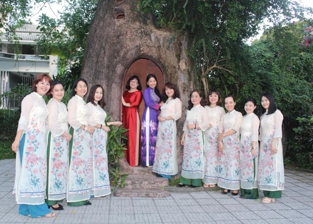 Vận động người dân mặc áo dài từ ngày 17 đến 23 11