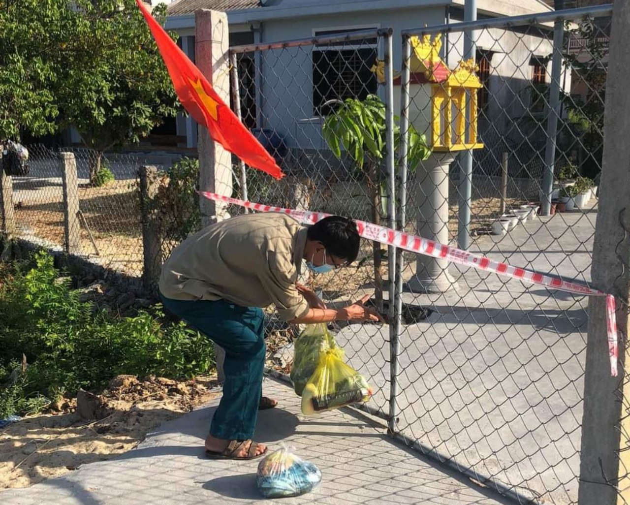 Dỡ bỏ phong toả, cách ly tạm thời ở thôn Vân Quật Đông từ 17h ngày 17 11