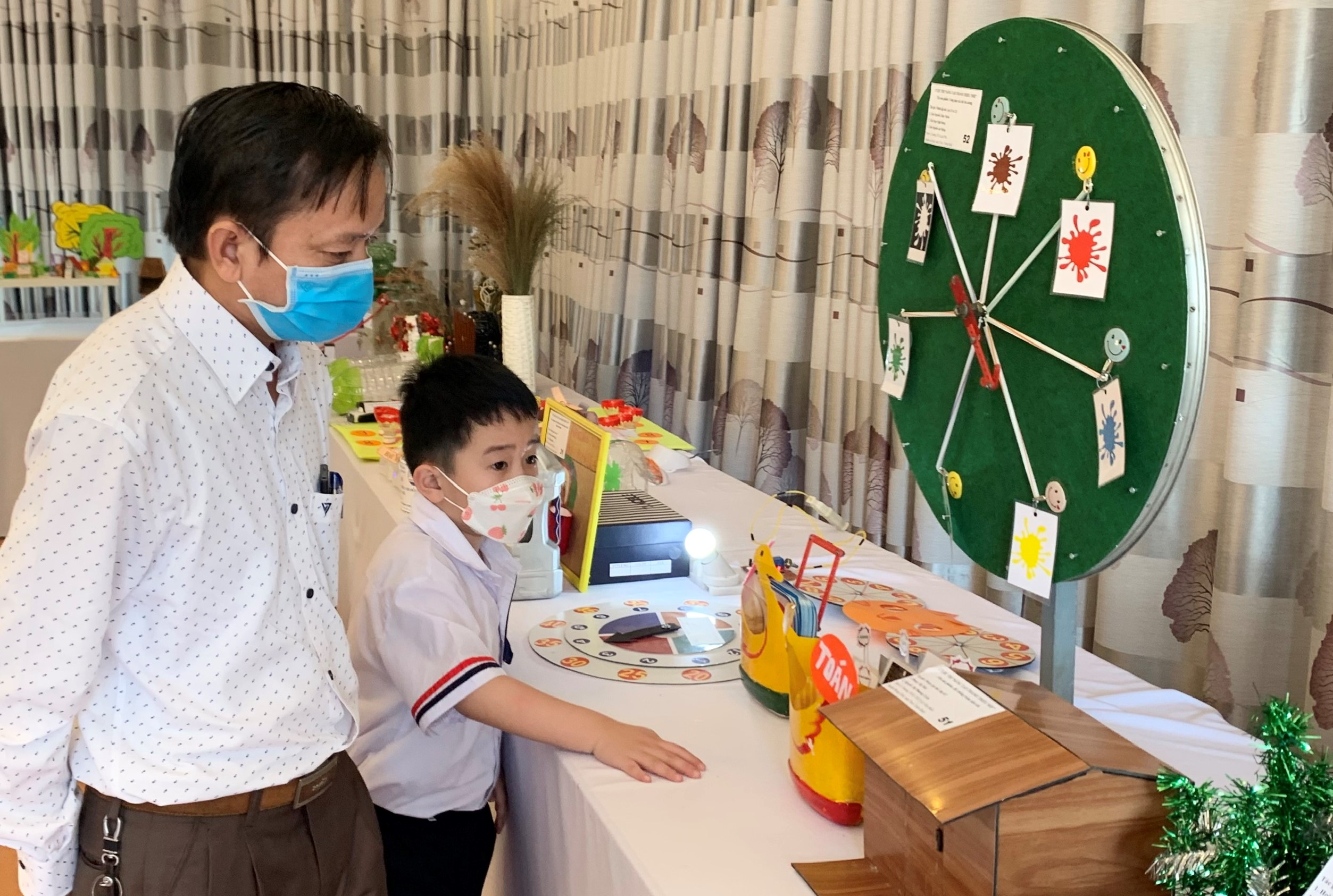 Trao giải cho 24 sản phẩm tham gia Cuộc thi “Sáng tạo thanh thiếu nhi” tỉnh năm 2021