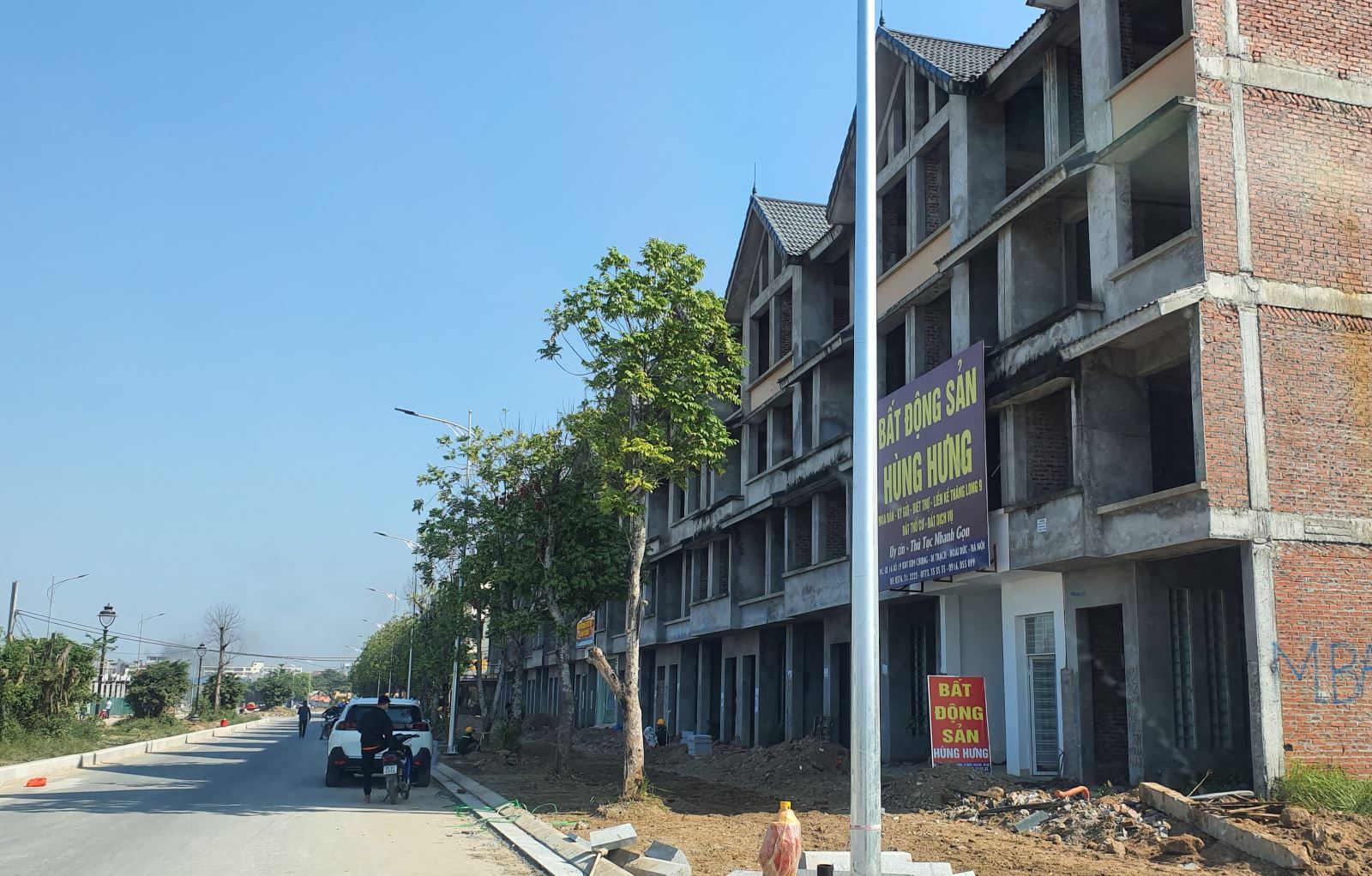 Ý kiến trái chiều khi dự thảo tái lập quy định giao dịch bất động sản phải qua sàn