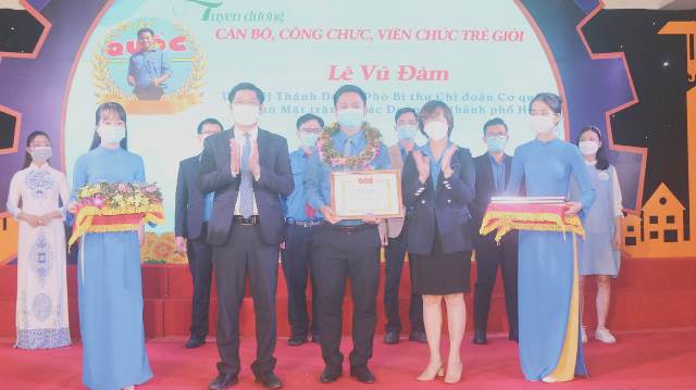 Lan tỏa phong trào thi đua