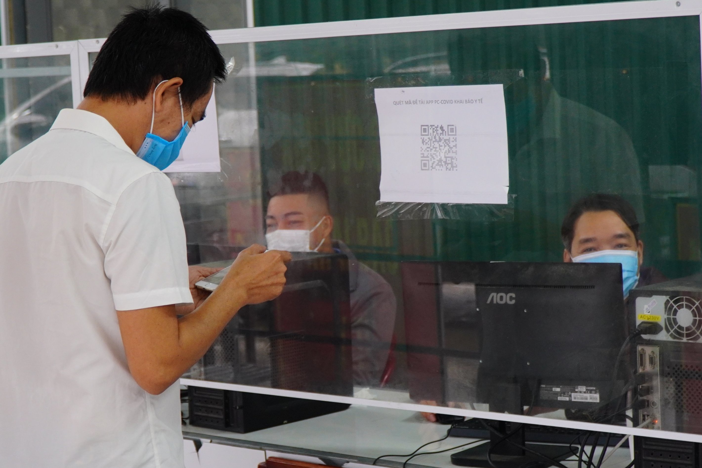 Thêm 141 ca dương tính với SARS-CoV-2, trong đó có 98 ca cộng đồng