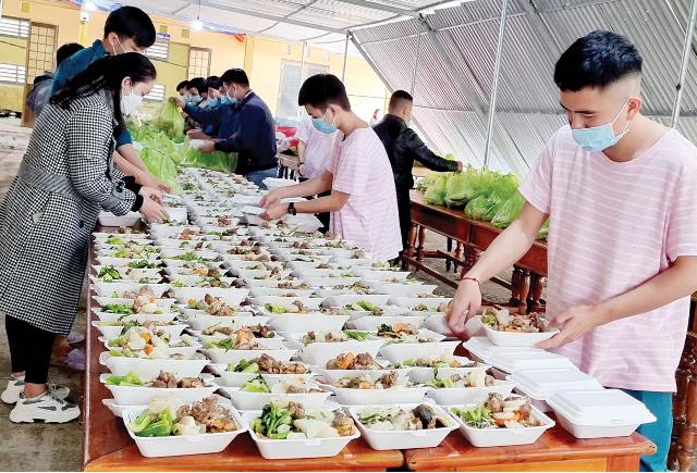 Hương Trà kích hoạt 2 khung thu dung, điều trị F0