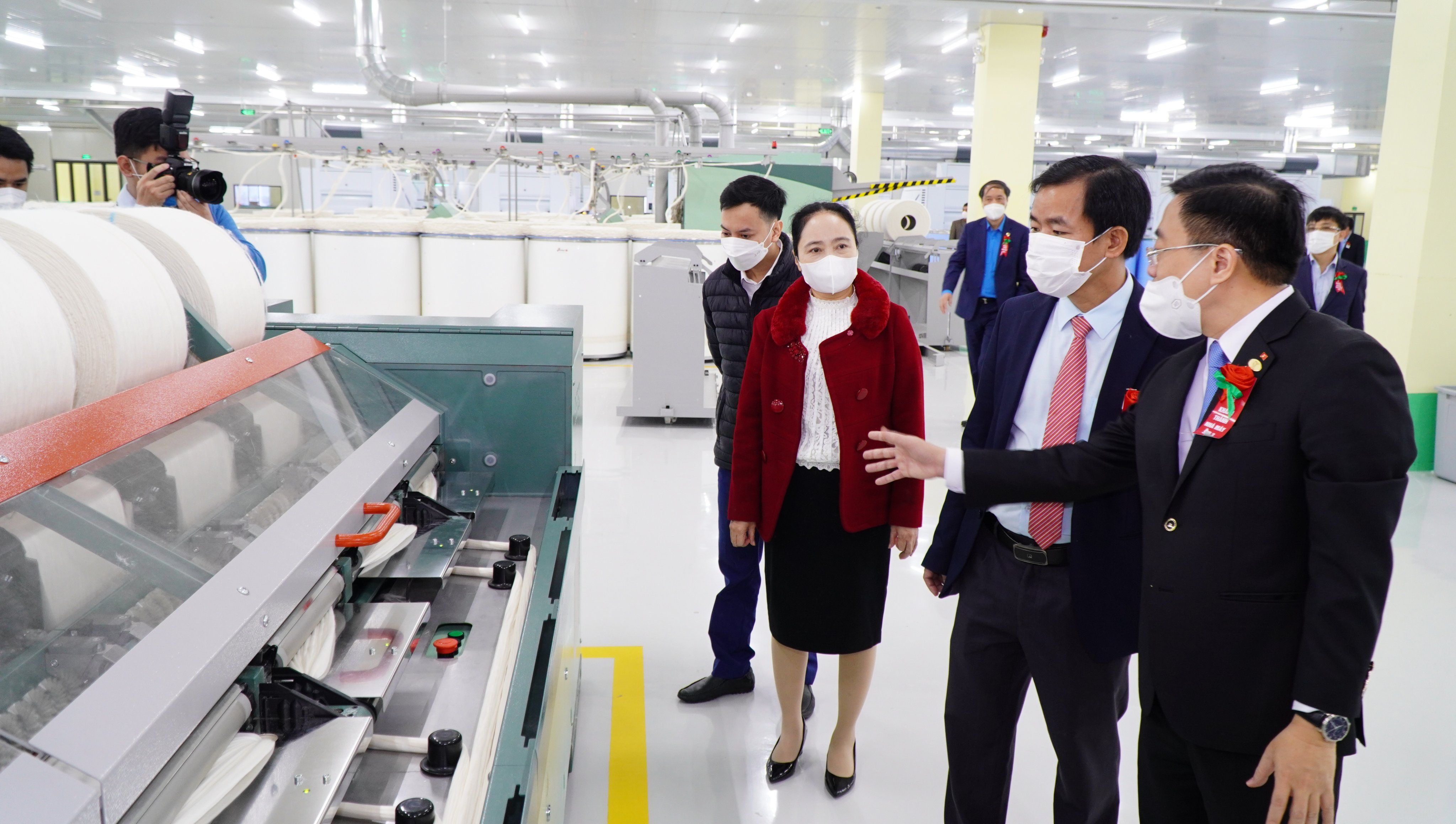 Khánh thành Nhà máy Sợi 3 với quy mô hơn 30 200 cọc sợi