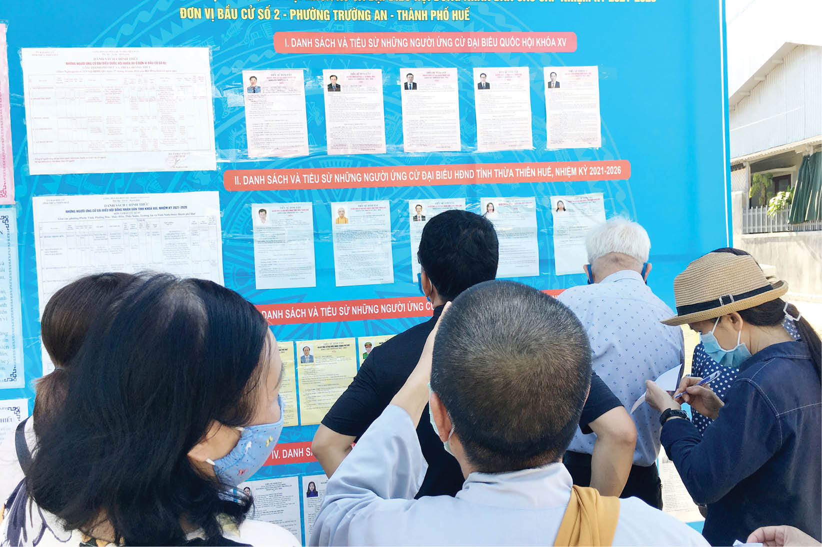 Có dân chủ tất có niềm tin và đội ngũ cán bộ chất lượng