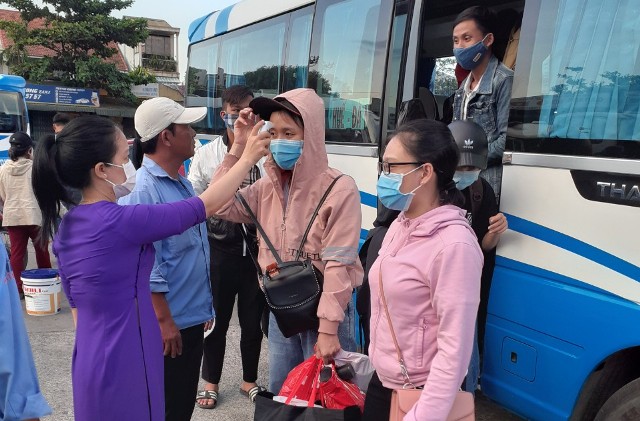 Tuyến xe buýt Huế-Đà Nẵng hoạt động trở lại