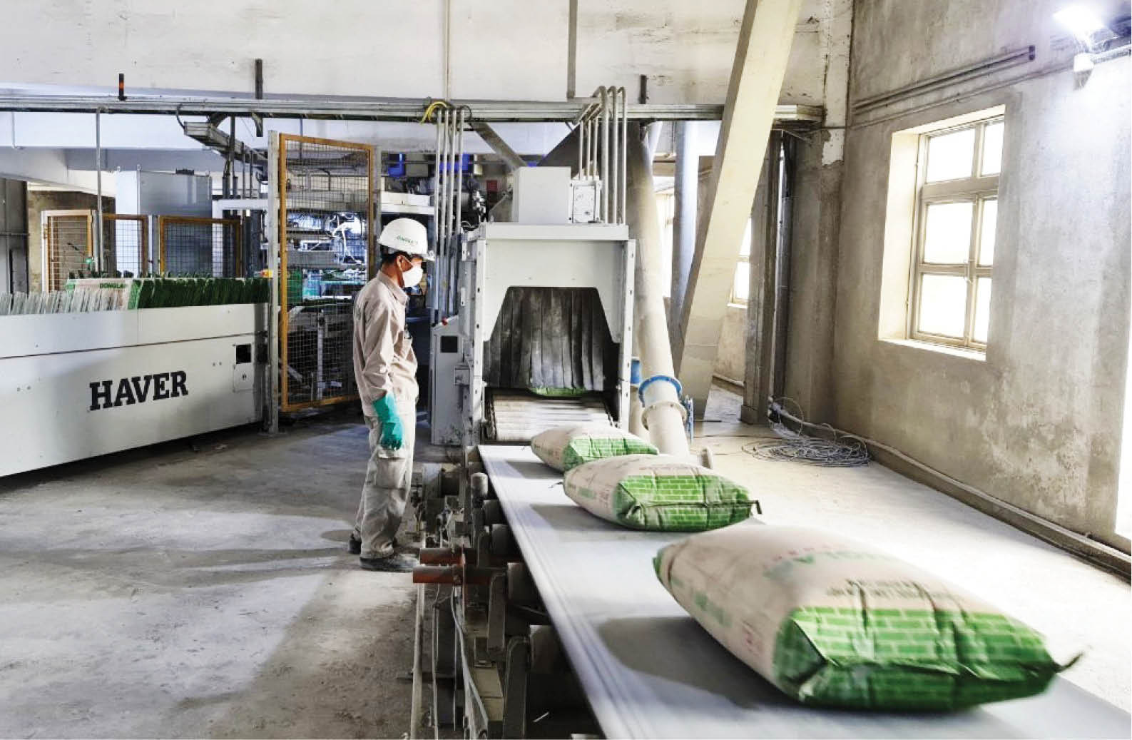 Ổn định sản xuất, tạo việc làm cho người lao động