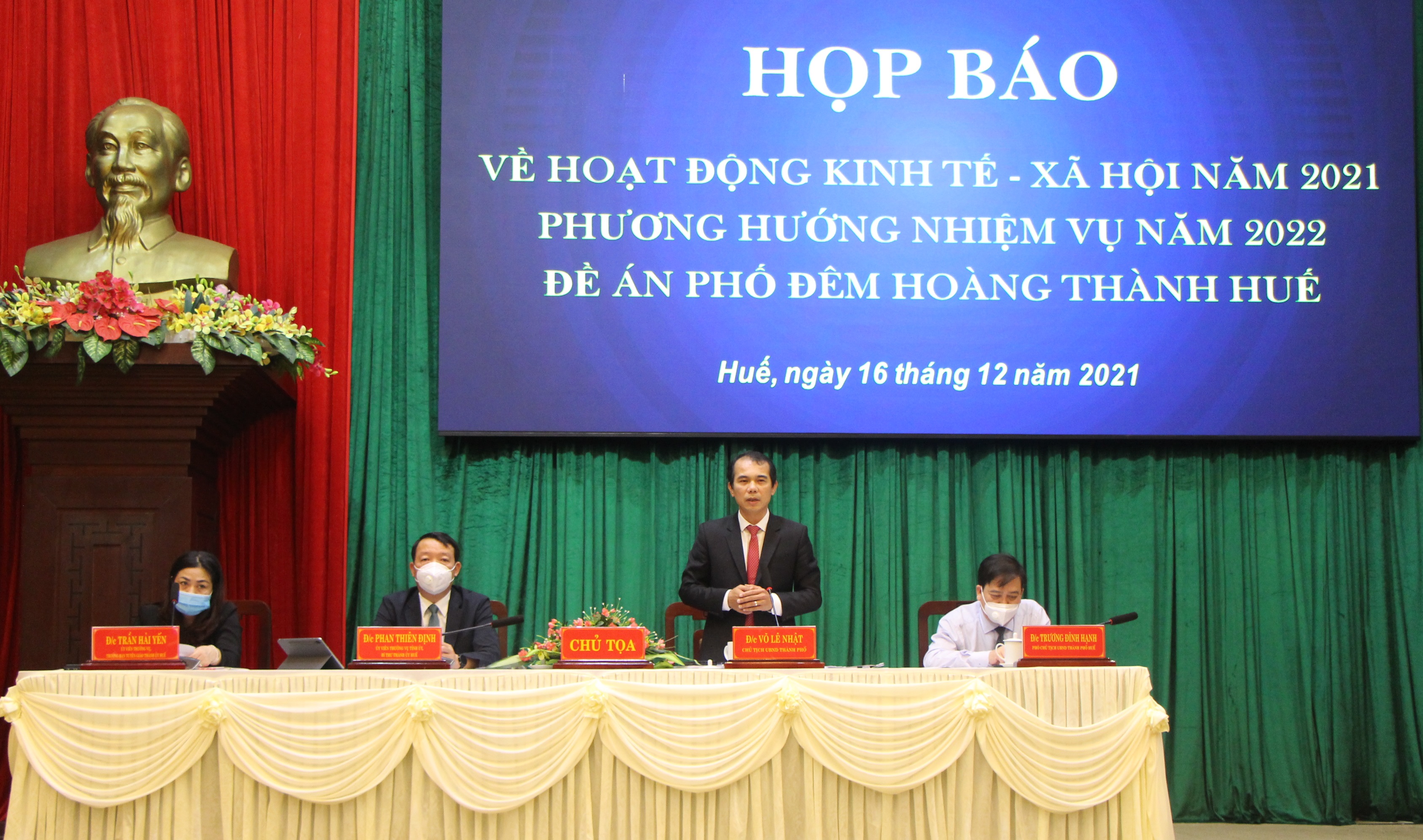 Tiếp tục thực hiện mục tiêu thích ứng an toàn, linh hoạt, kiểm soát hiệu quả dịch COVID-19