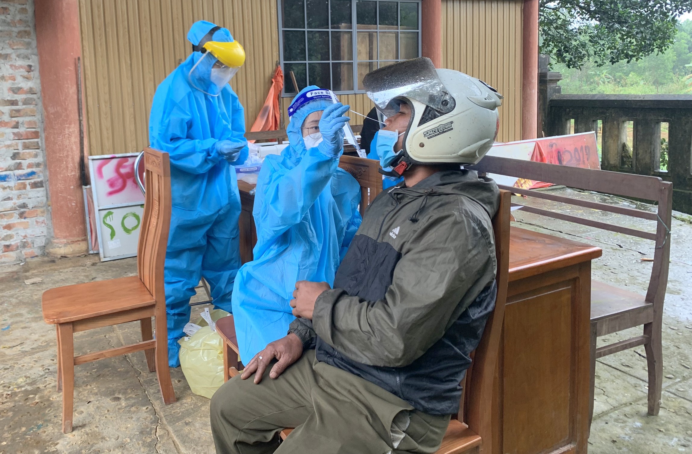 Thực hiện phong tỏa, cách ly tạm thời một số khu vực ở huyện A Lưới