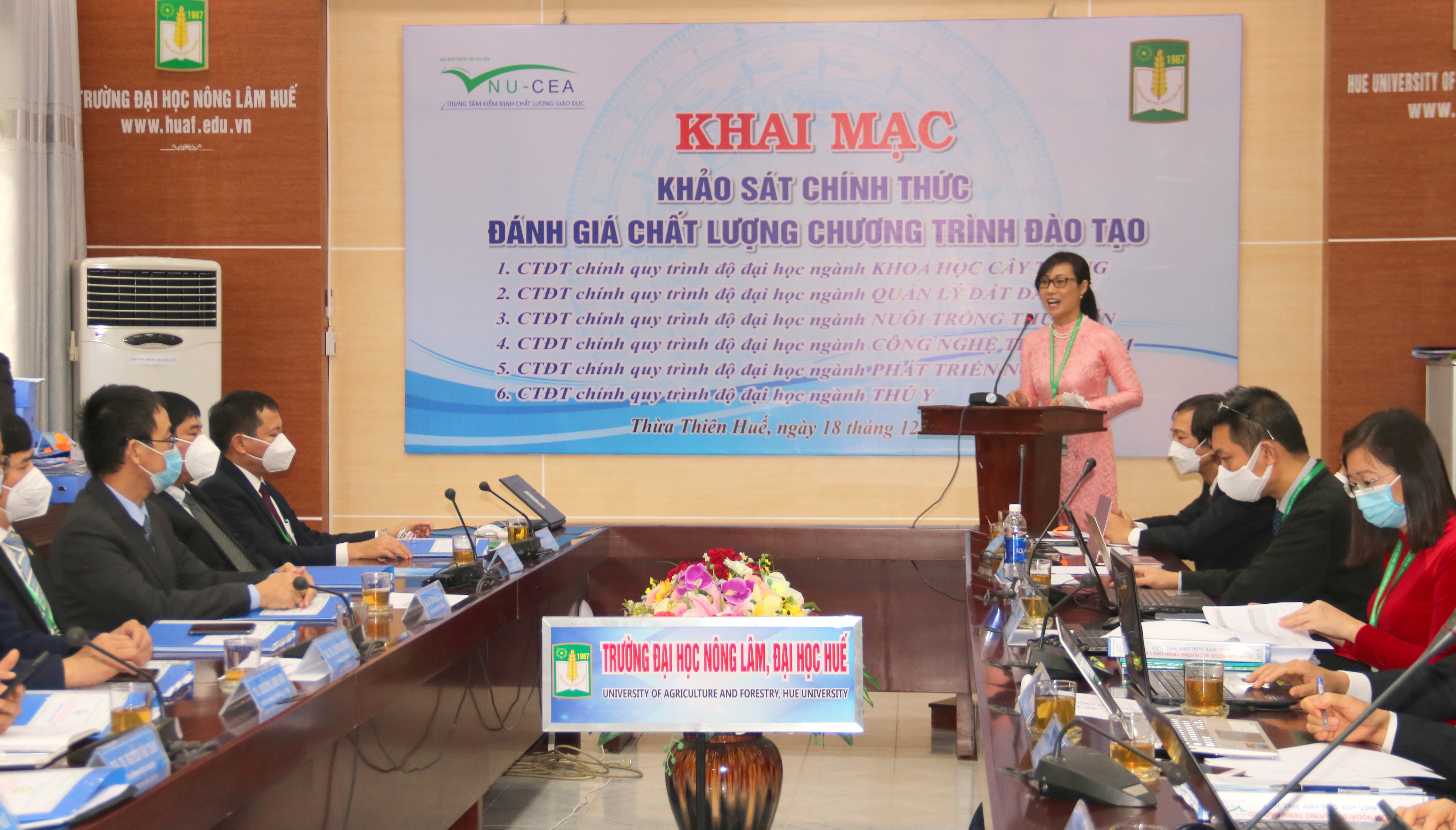 Khảo sát chính thức đánh giá chất lượng chương trình đào tạo tại Trường đại học Nông lâm