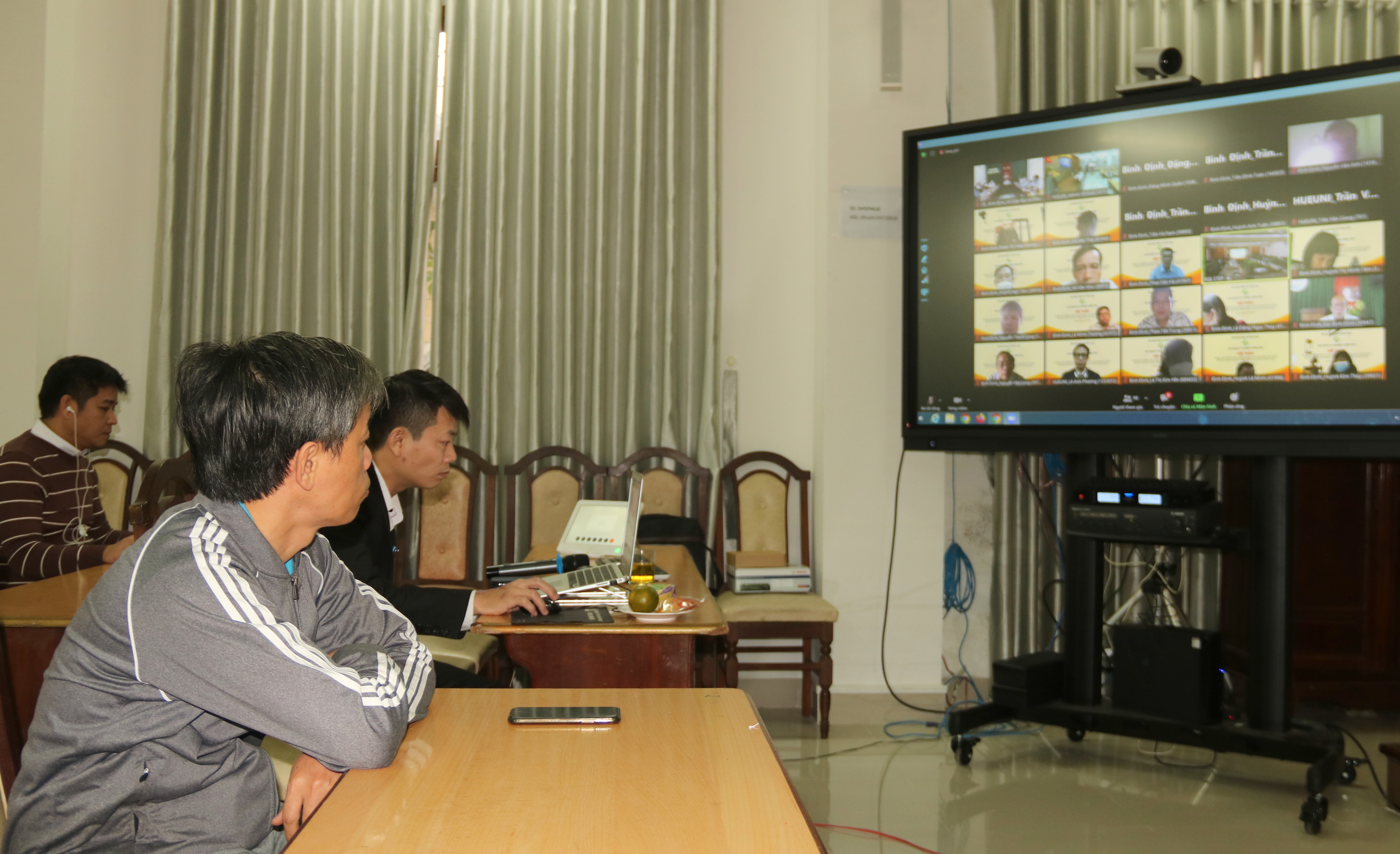 Trường đại học Sư phạm cùng các Sở Giáo dục và Đào tạo phối hợp bồi dưỡng giáo viên