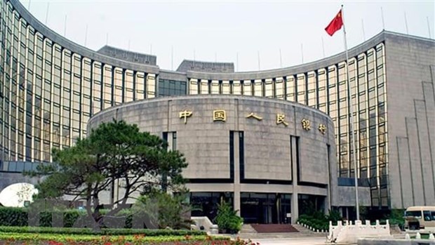 Trung Quốc lần đầu tiên cắt giảm lãi suất chuẩn trong mùa dịch