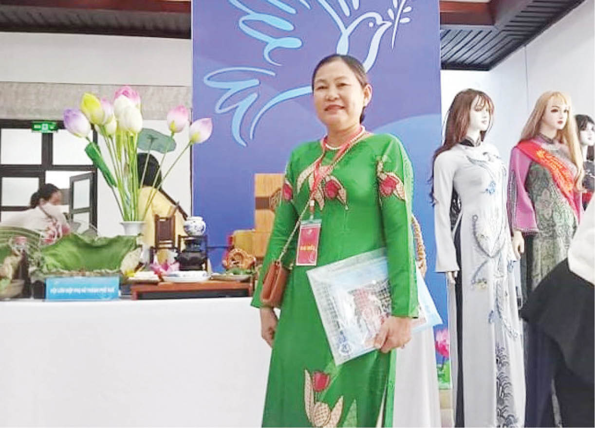 Bằng cả tâm huyết