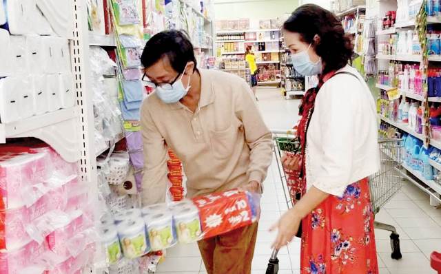 Khi phụ nữ tự chủ và “hội nhập”
