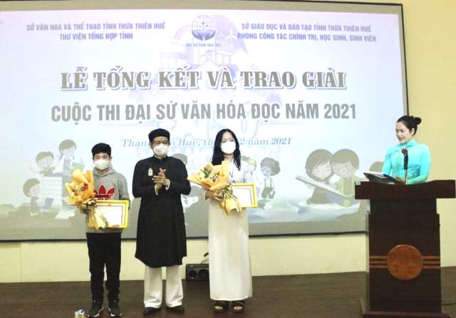 Over 11 000 articles participating in the contest “Reading Culture Ambassador”