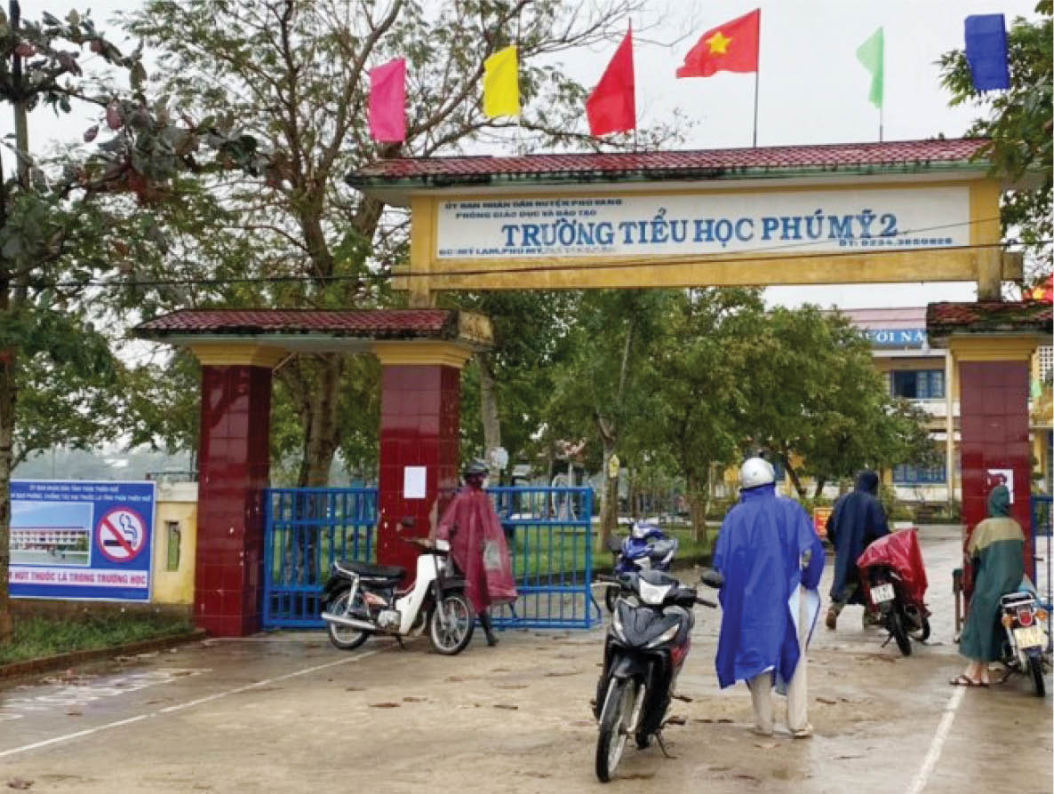 Lắp đặt pano truyền thông phòng, chống thuốc lá ở các trường học