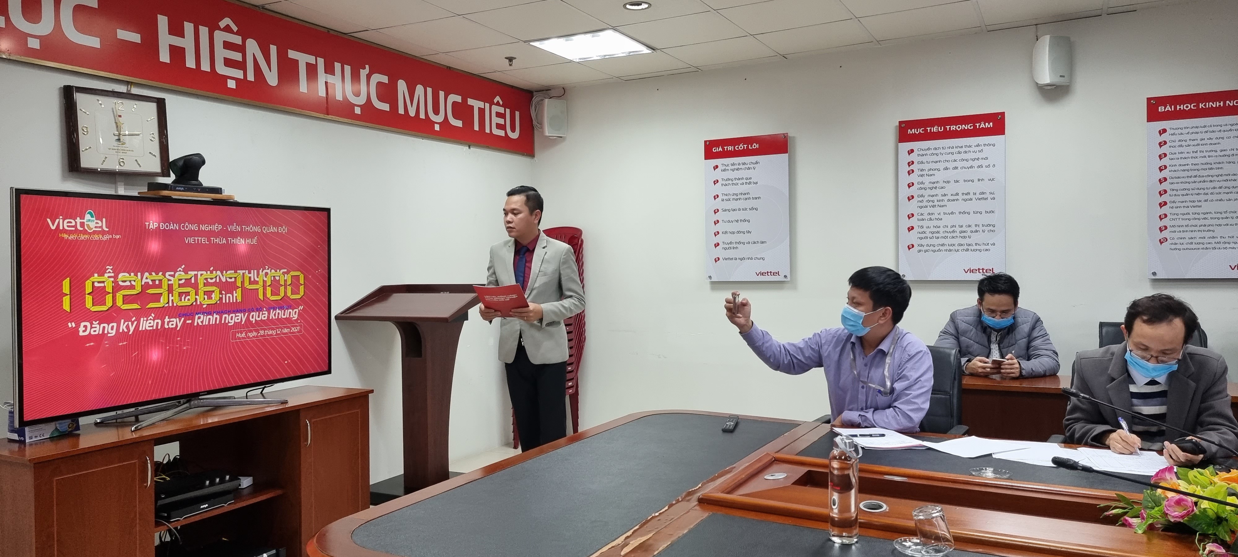 Viettel Thừa Thiên Huế 
“Đăng ký liền tay - Rinh ngay quà khủng” tìm ra chủ nhân giải đặc biệt