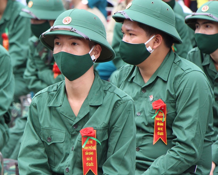 100 thanh niên trúng tuyển nghĩa vụ quân sự phải xét nghiệm SARS-CoV-2 trước lúc lên đường nhập ngũ