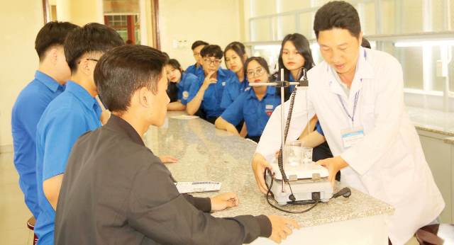 Đừng làm kiểu thời vụ