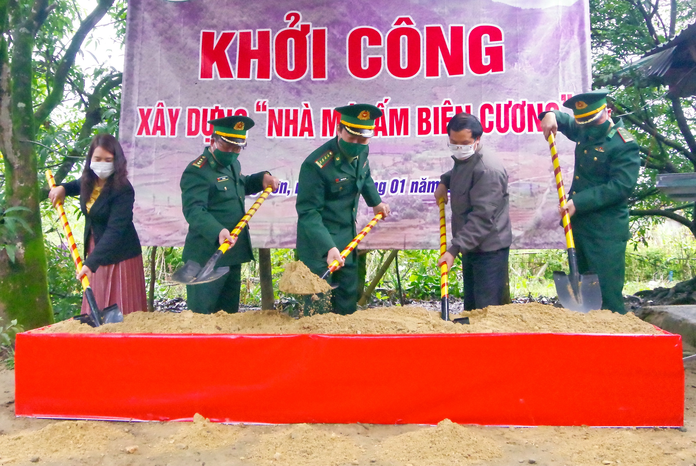 Xây “Mái ấm biên cương” cho người nghèo A Lưới