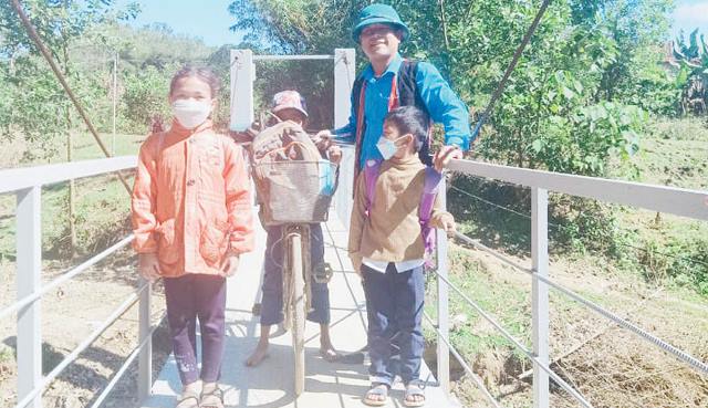 Cây cầu nối những yêu thương