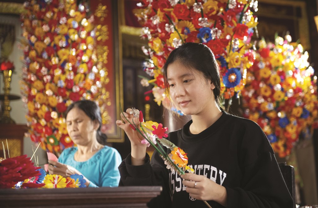 Hoa giấy Thanh Tiên vào vụ tết