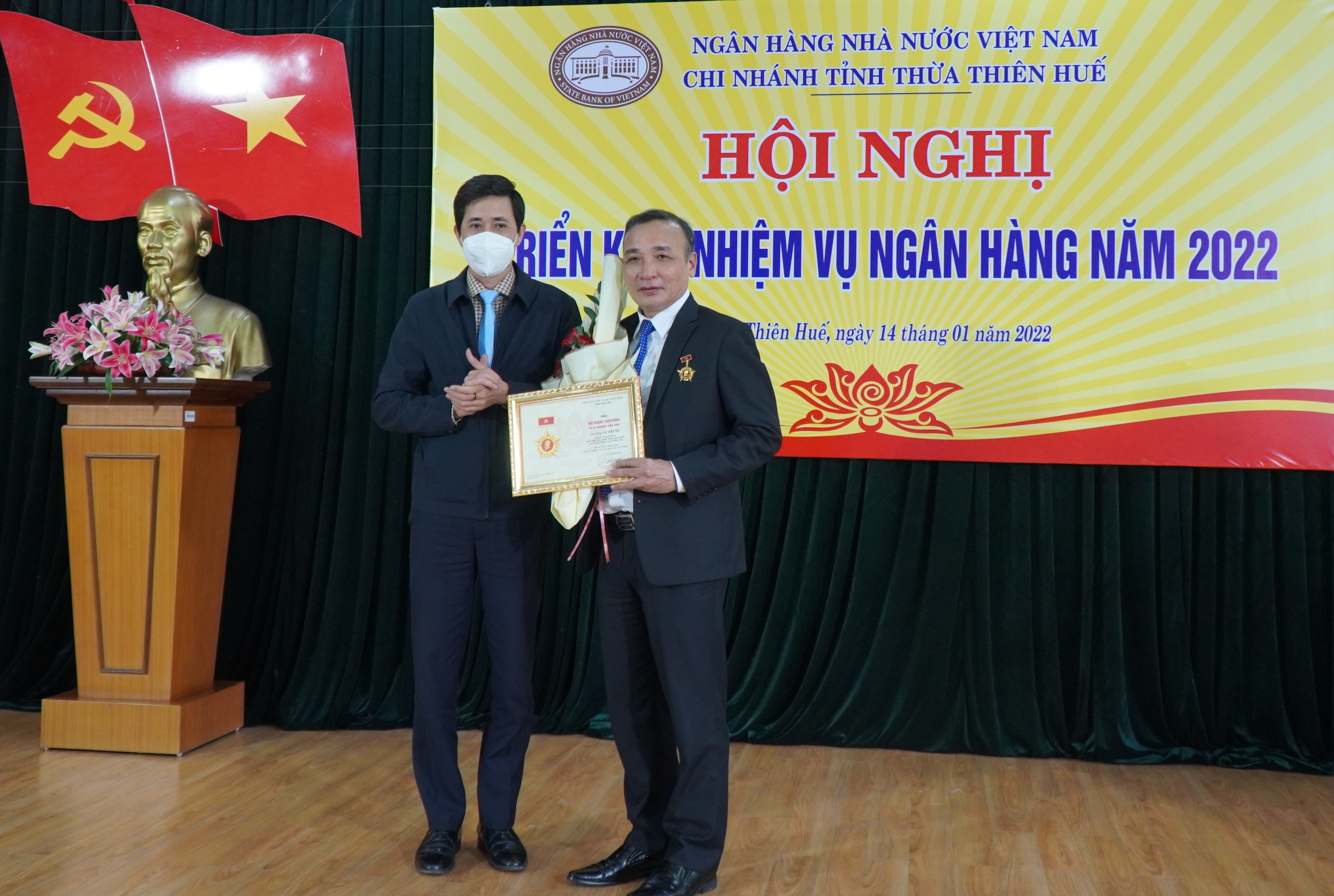 Đồng hành cùng khách hàng gặp khó khăn do dịch COVID-19