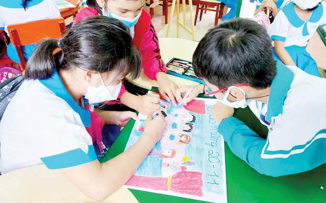 Trở lại trường, học sinh cần được hỗ trợ tâm lý
