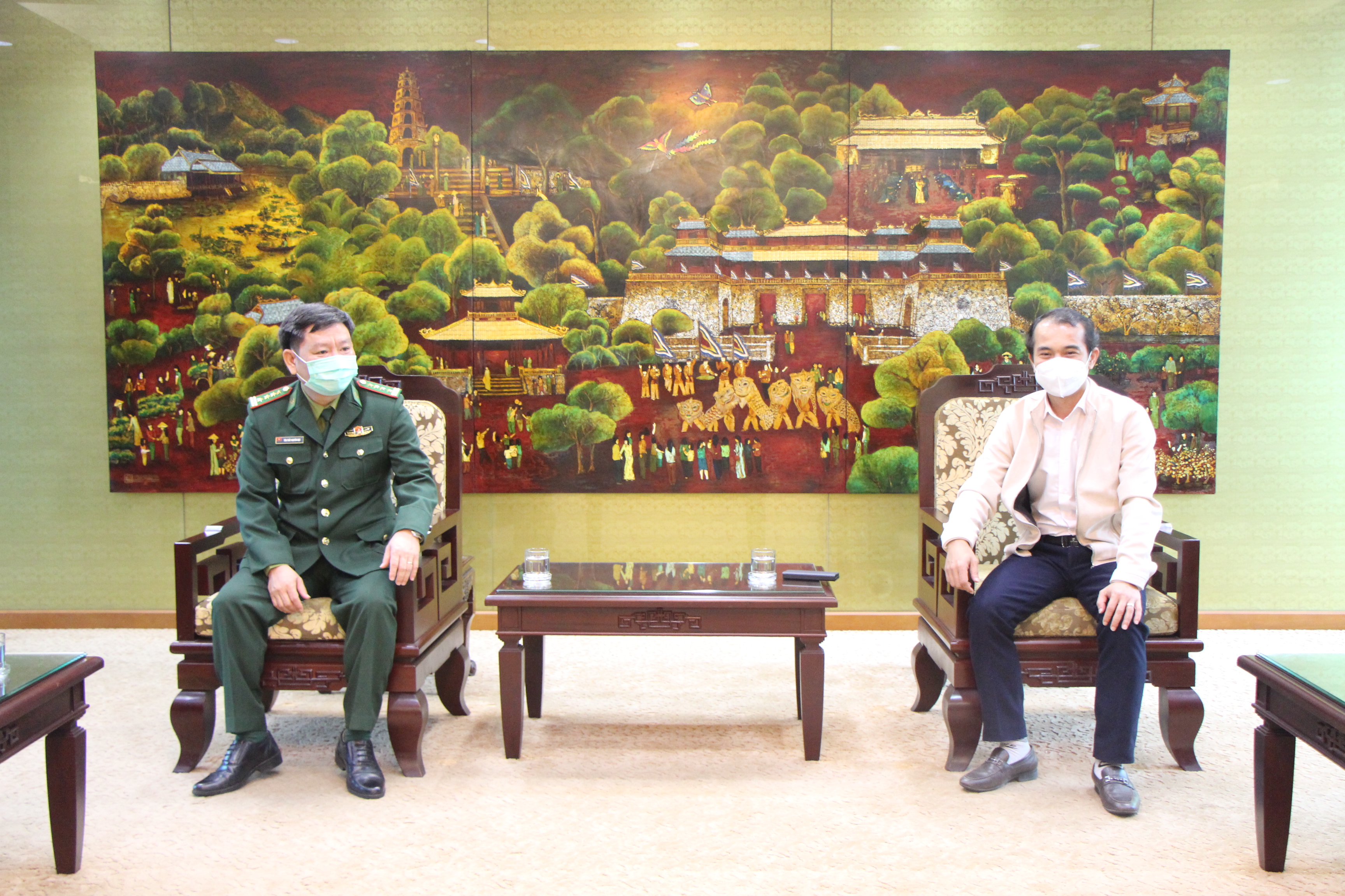 Hỗ trợ kiểm soát, ngăn chặn các loại tội phạm hoạt động trên biển