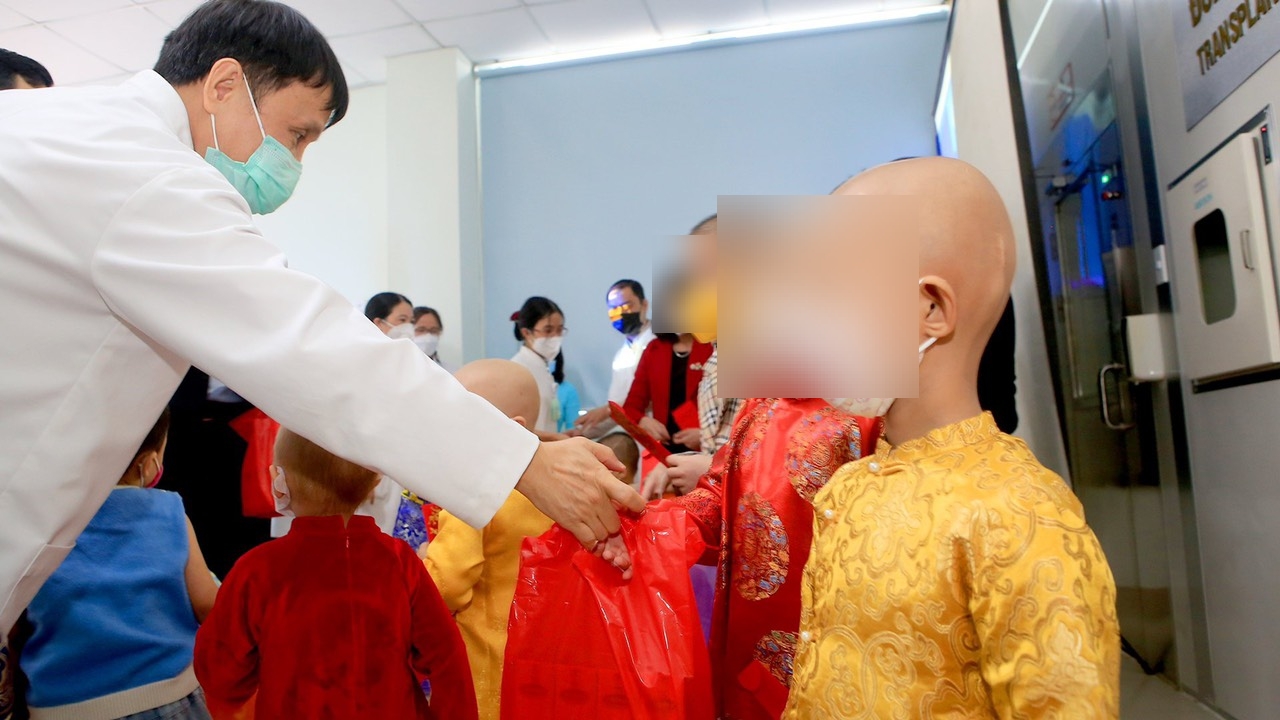 20 bệnh nhi được ghép tủy thành công tại Bệnh viện Trung ương Huế