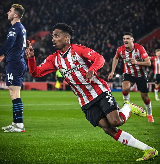 Man xanh đứt mạch thắng